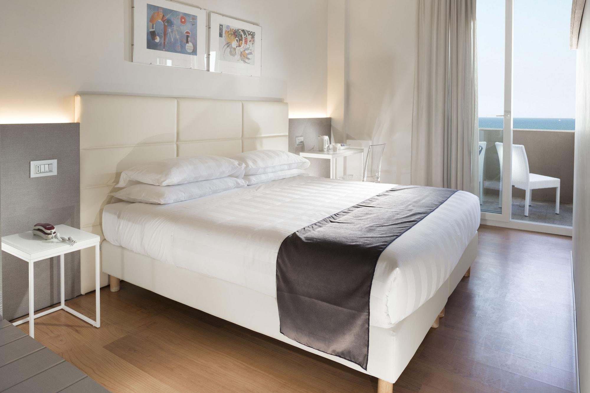 Hotel Ascot & Spa Rimini Esterno foto
