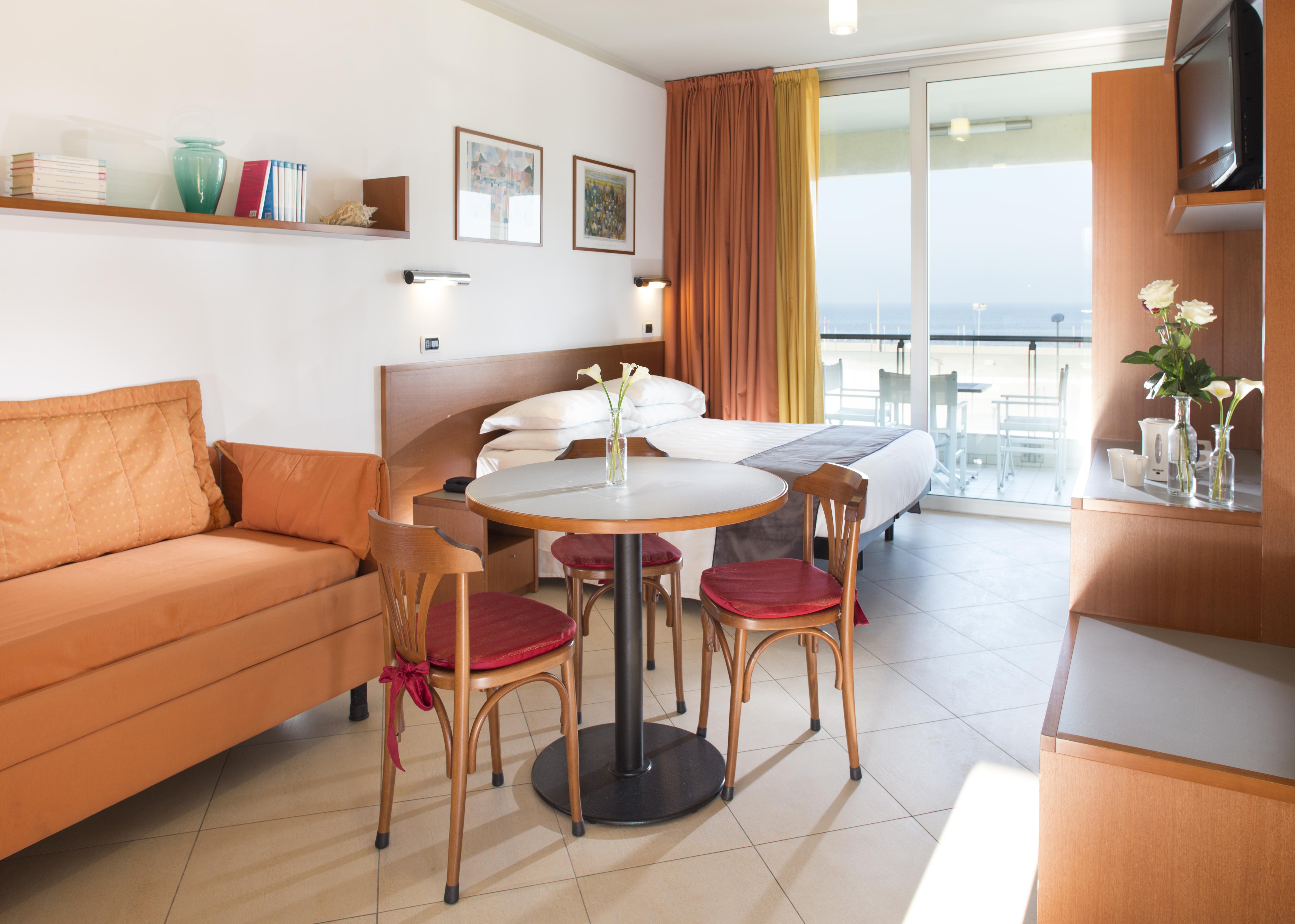 Hotel Ascot & Spa Rimini Esterno foto