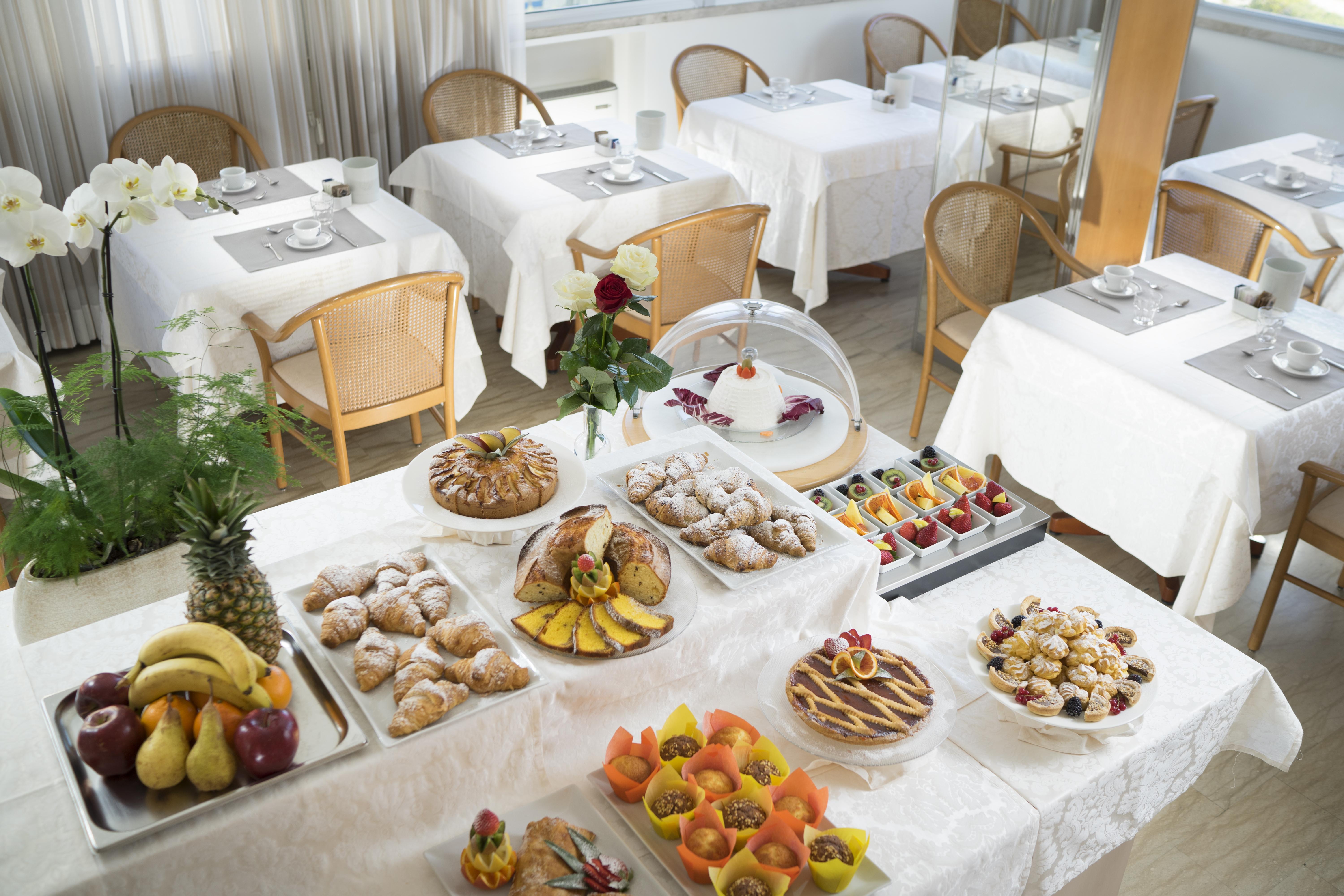 Hotel Ascot & Spa Rimini Esterno foto