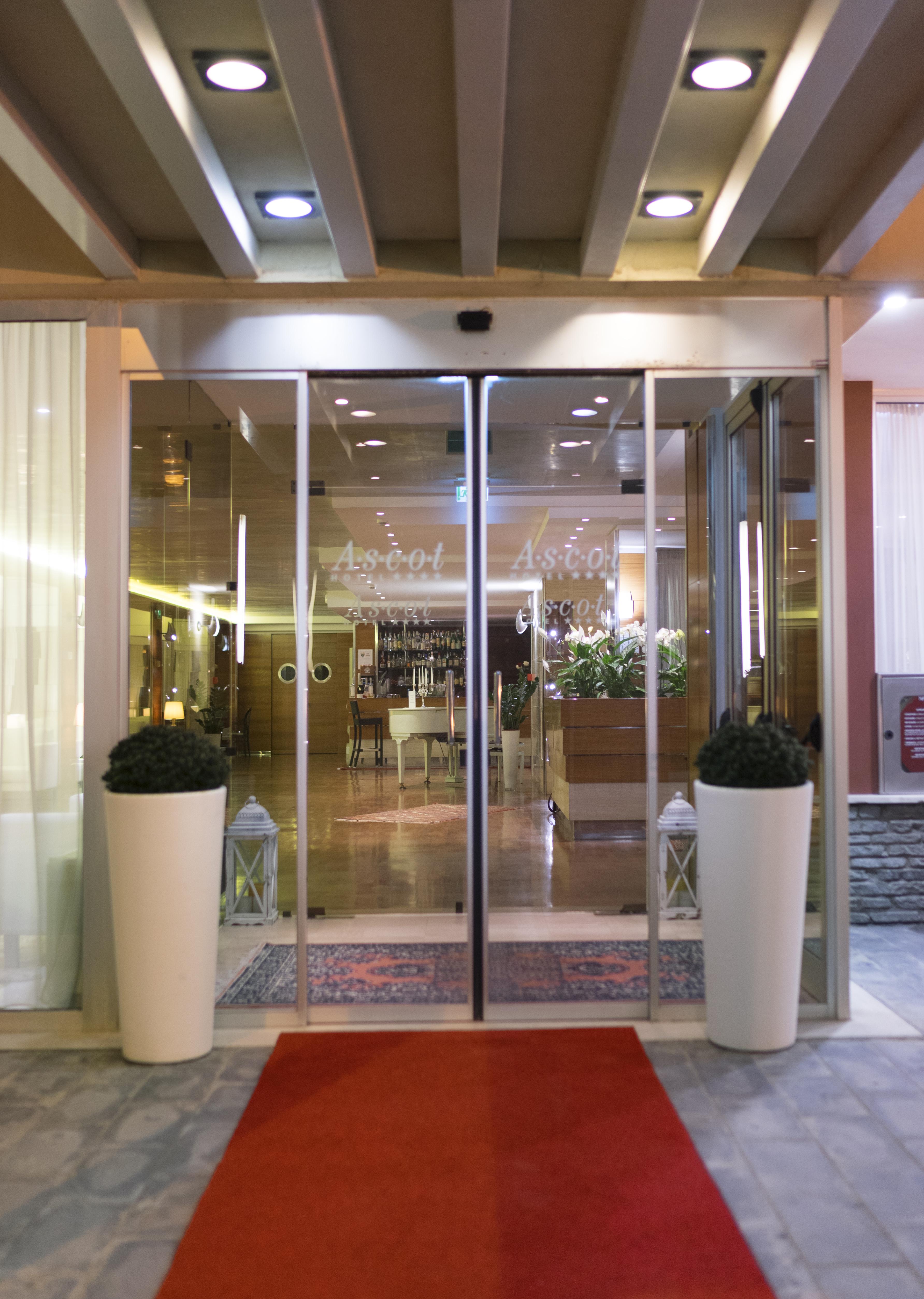 Hotel Ascot & Spa Rimini Esterno foto