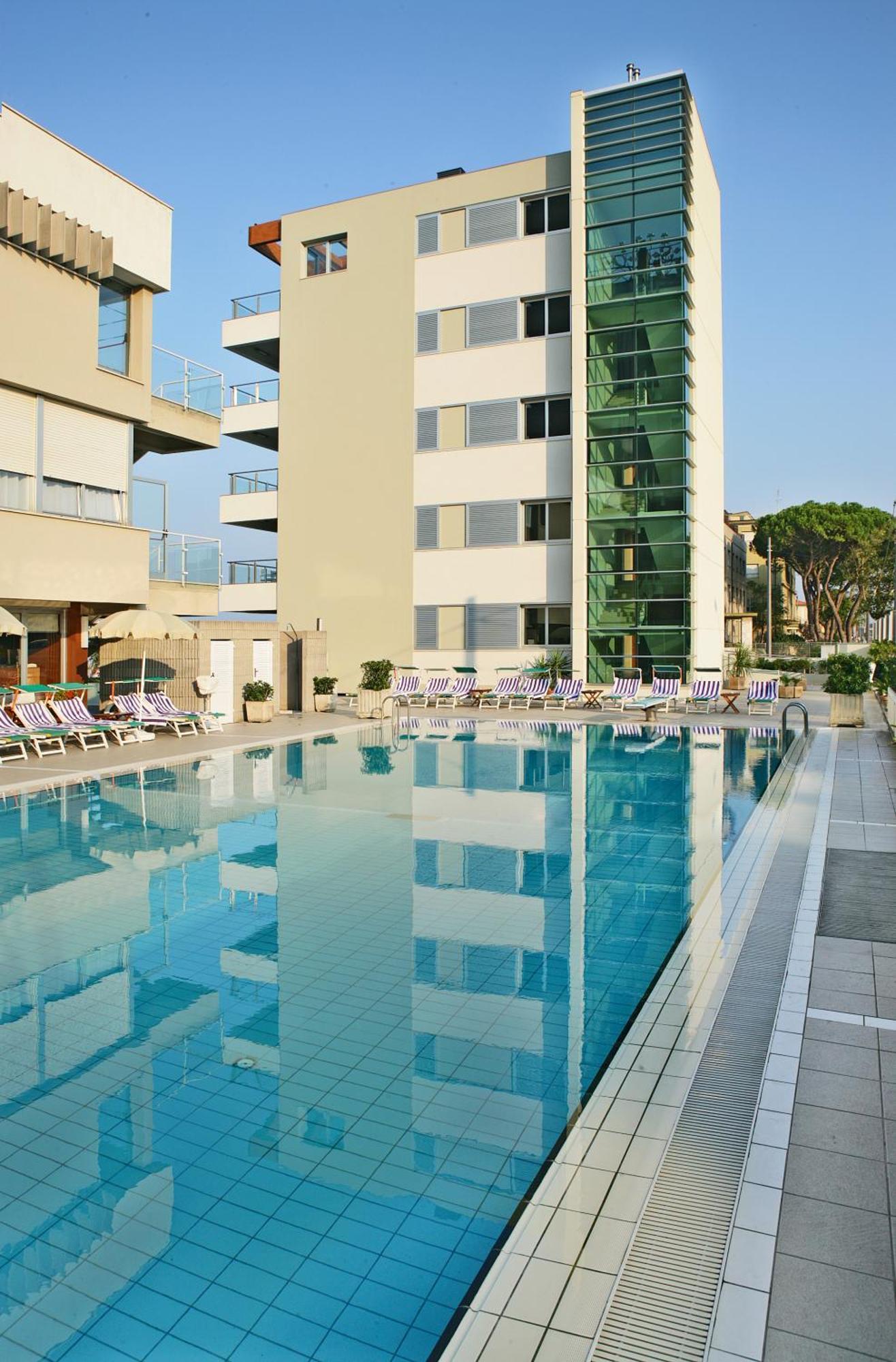 Hotel Ascot & Spa Rimini Esterno foto