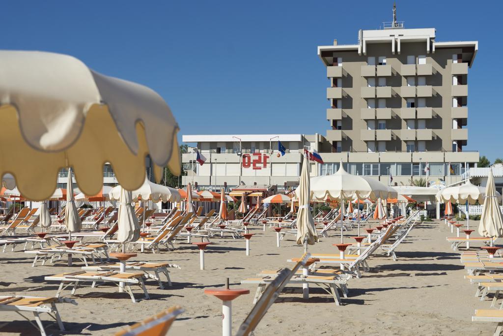 Hotel Ascot & Spa Rimini Esterno foto