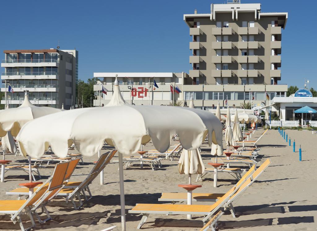 Hotel Ascot & Spa Rimini Esterno foto